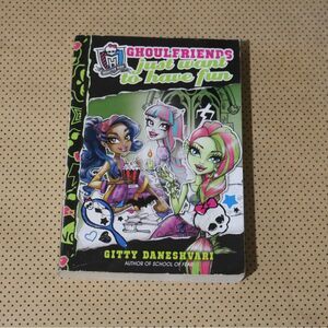 Monster High Ghoulfriends Just Want Have Fun Book